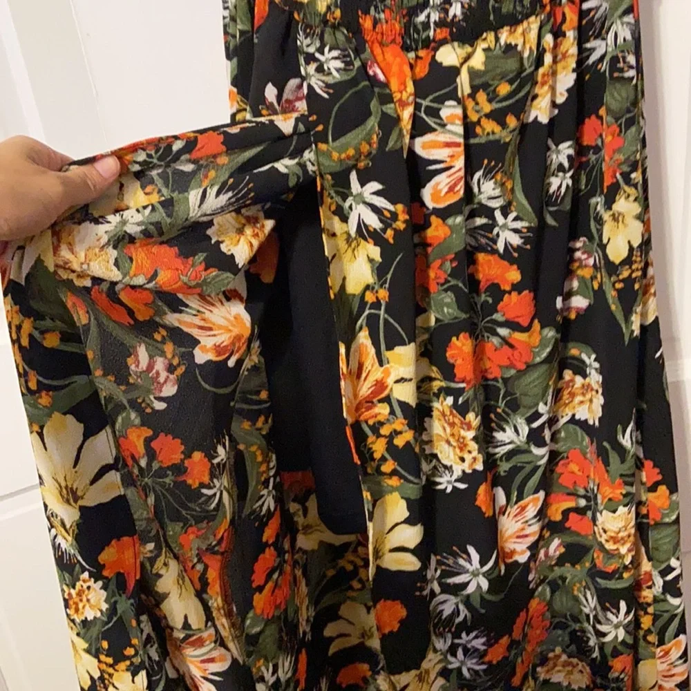 Black, Floral Beautiful Maternity Dress. Only used once for pictures. - Picture 3 of 3